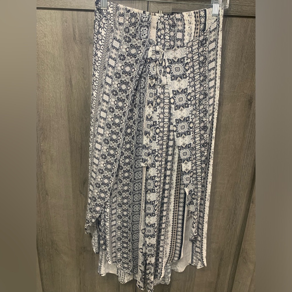 IZ Byer Ankle Front Tie Lightweight Split Leg Floral Print Pants Women's Size S